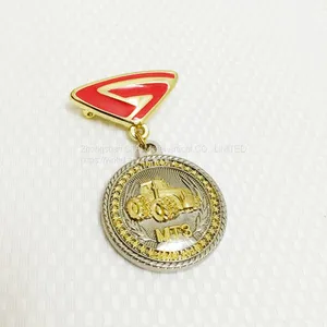 Gold Collar Cuff-link Suit thumbnail-1