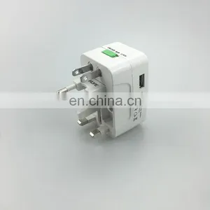 Wholesale One to Three Multi Outlet 3 Round Pin 1A/2A USB Conversion Plug Travel Adaptor thumbnail-4