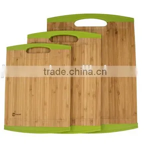 Natural Bamboo Cutting Board With Silicone Edges thumbnail-3