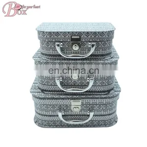 Small Paper Cardboard Suitcase Gift Box With Handle thumbnail-4