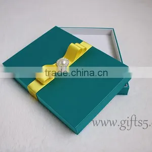 Handmade Wedding Invitations Gift Box With Ribbon thumbnail-3