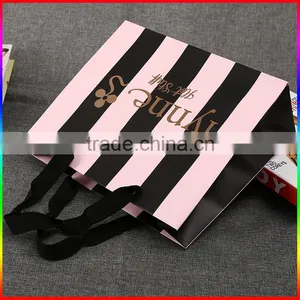 Custom Luxury High Quality Clothes Paper Bag thumbnail-3