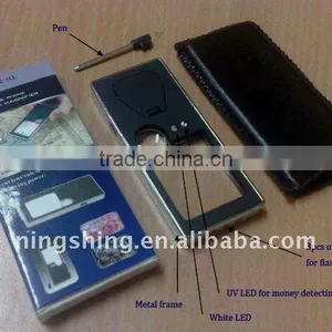 Pocket Magnifier With Flashlight and UV LED thumbnail-1