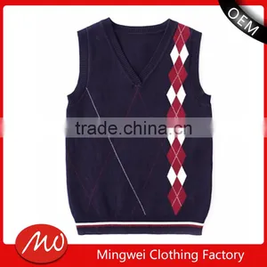 China Best Price Two Color 2017 Man Sweater Vest for Wholesale thumbnail-1