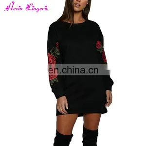 Drop Shipping Black Splicing Round Neck Embroidered Long Sleeve Flower Long Dress thumbnail-1