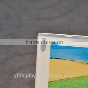 White&Clear Acrylic Photo Frame With Metal Support thumbnail-4