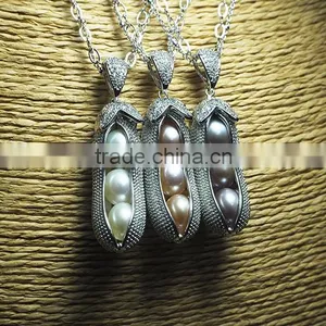 Peanut Pearl Pendant thumbnail-5