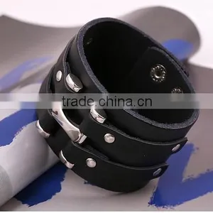 Hot Unisex Men Womens Wide Leather Belt Bracelet Wristband Bangle Jewelry Party thumbnail-2