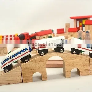 Confirm to ASTM and EN71 Electric Locomotive, 80pcs Railway Wooden Train Set thumbnail-5