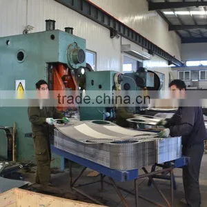 3000 Ton Hydraulic Press for Heat Exchanger Stainless Steel Plate thumbnail-2