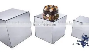 Acrylic Mirrored Cubes thumbnail-1