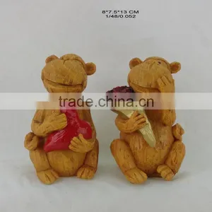 Resin Imitation Wood Effect Monkey Statues thumbnail-1