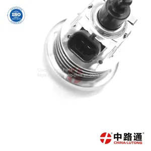 Nozzle for Urea Injection System WG1034120001 0 444 021 013 thumbnail-1