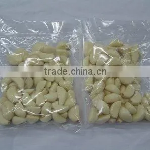 Fresh Peeled Garlic thumbnail-1