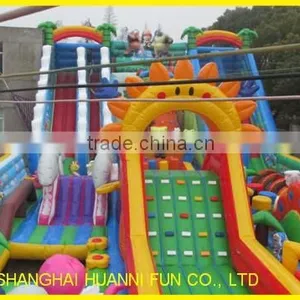 2015 Customized PVC Inflatable Castle thumbnail-3