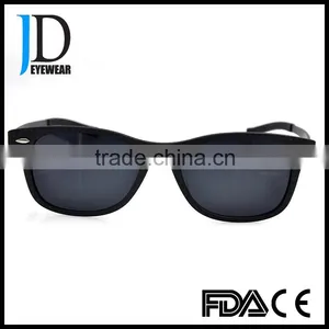 Hot Sell New Fashion Black Carbon Fiber Frame Sunglasses thumbnail-1