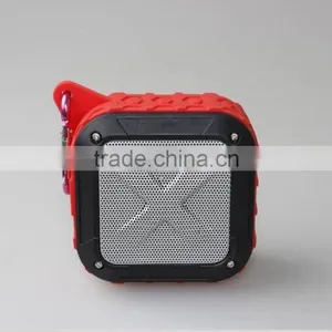New Arrival Mini Outdoor Portable Waterproof Hook Type Solar Bluetooth Speaker With FM Radio Support TF Card thumbnail-4