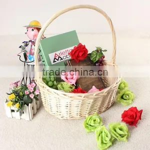 Hot Sale Universal Large White Wicker Handmade Round Hamper With Handle Flowers Fruits Bread Picnic Gift Storage Basket thumbnail-6