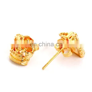 Custom Cufflink Set 18 Gold Crown Cufflinks and Earings thumbnail-4