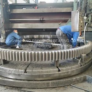 Double Row Four Point Contact Ball Slewing Bearing With Teeth 4548.6x3970x187mm for Heavy Duty Industry Machine thumbnail-4