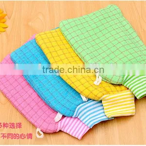 Morocco Exfoliating Scrub Mitt thumbnail-5