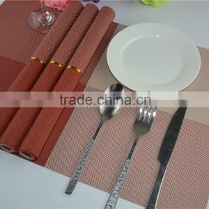 2015 New Arrival Light Color Red With Leige Placemat Fashion Adiabatic PVC Strip Weave Table Mat thumbnail-4