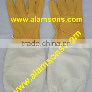 Protection Gloves for Beekeepers thumbnail-1