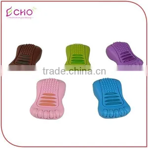 Vibrating Foot Shaped Cosy Feet Massager thumbnail-2