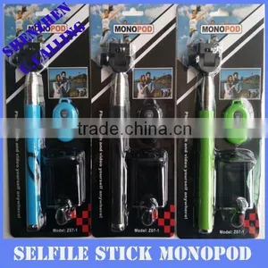 Hot Selling Wireless Bluetooth Selfie Stick With Bluetooth Shutter thumbnail-1