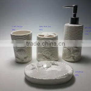 Shell Ceramic Bathroom Set thumbnail-1