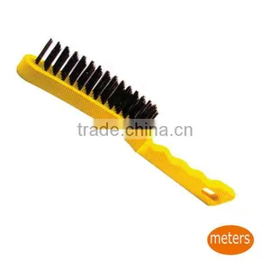 Plastic Handle Wire Brush thumbnail-1