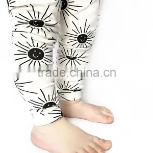 2017 Hot Style Boutique Baby Kids Clothing Children Wholesale Printing New Model Baby Leggings Pants thumbnail-3