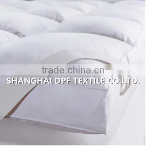 Hotel Luxury Goose Down Mattress Topper thumbnail-3