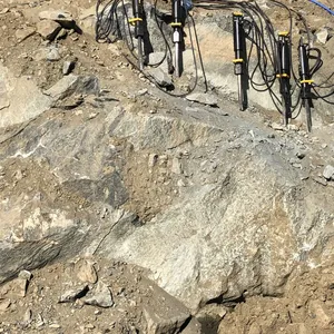 Handheld, Portable Hydraulic Rock Splitter thumbnail-4