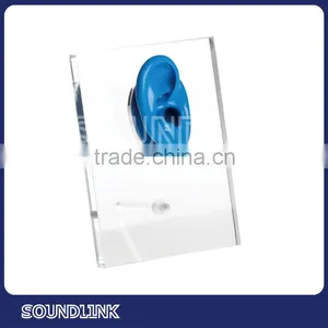 Clear Acrylic Display Rechargeable Mini Hearing Aid With Four Ears thumbnail-4