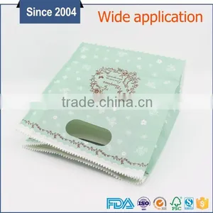 Color Printing Popular Die Cut Hole Handle White Kraft Paper Bags thumbnail-6