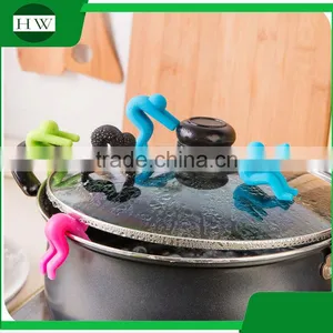 Multipurpose Eco Silicone Person Phone Tableware Raise up Anti Overflow Pot Lid Holder thumbnail-2