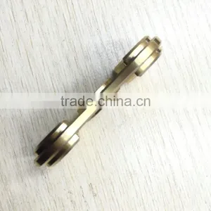 China Supplier OEM Metal Copper Hand Fidget Spinner Toy thumbnail-3