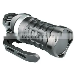 UniqueFire 3000 LM With 4*18650 Rechargeable Li-ion Battery Waterproof Diving Led Torch thumbnail-4