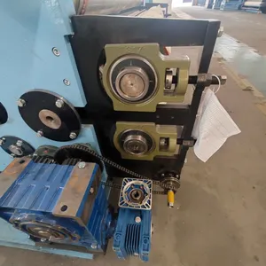 High-quality Fully Automatic Embossed Wire Mesh Industrial Weaving Machines Wholesale, Suitable for the Steel Wire Mesh Construction Industry. thumbnail-5