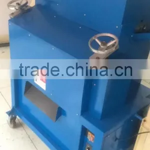 Latest Walnut Dehulling Cracking Shelling Machine thumbnail-6