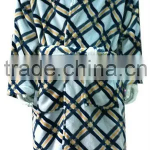 Hot Sell Super Soft Coral Fleece Bathrobe thumbnail-1