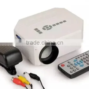 UNIC Home Theater Projector 150 Lux Lumens WVGA (640*480 ) LCD UC30 Mini Pico Projector thumbnail-4
