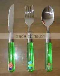 Stainless Flatware With Plastic Handle thumbnail-1