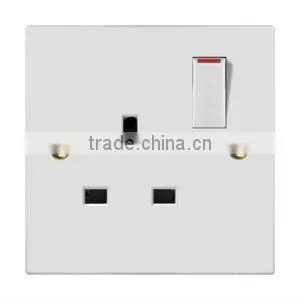 Switched Socket B921-01 thumbnail-1