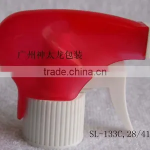 Red/white Plastic Trigger Sprayer Pump thumbnail-1