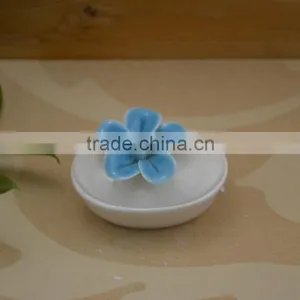 New Item White Porcelain Jewel Box With Red Flower Shape Design thumbnail-5
