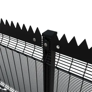 2025 New Style Hot Dip Galvanized 14 Gauge Wire Mesh Black Fence Panels 1 2 Inch Fencing Coated Welded Wire 1x1 Wire Mesh Panels thumbnail-2