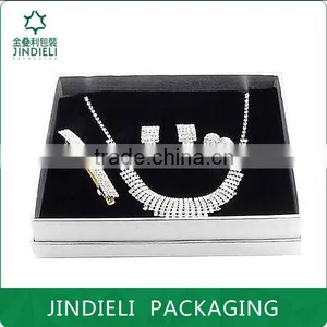 Cardboard Gift Box Packaging Jewelry With Lid thumbnail-2