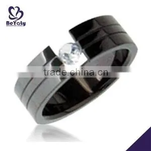 2015 Cheap Price Jewelry 316l Stainless Steel Fashion Letter Engagement Ring thumbnail-1